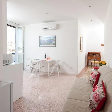 Apartment Giambullari Rome